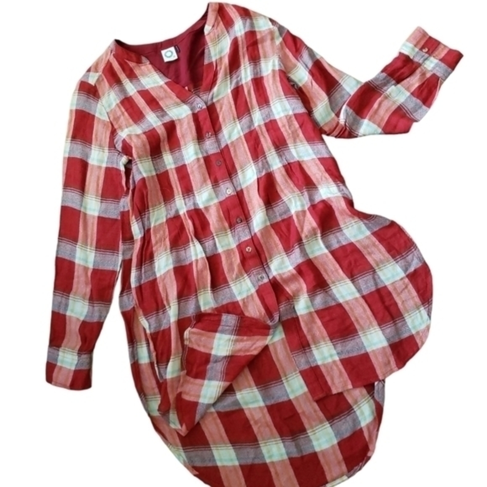 Anthropologie. Akemi + Kin long legging shirt